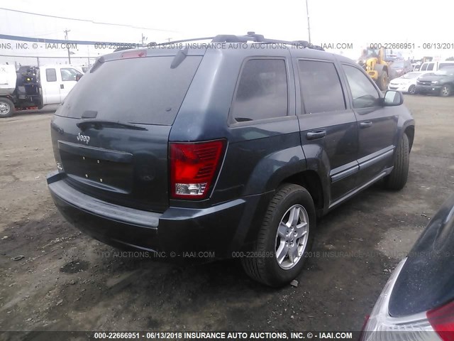 1J8GR48K67C542433 - 2007 JEEP GRAND CHEROKEE LAREDO/COLUMBIA/FREEDOM BLUE photo 4