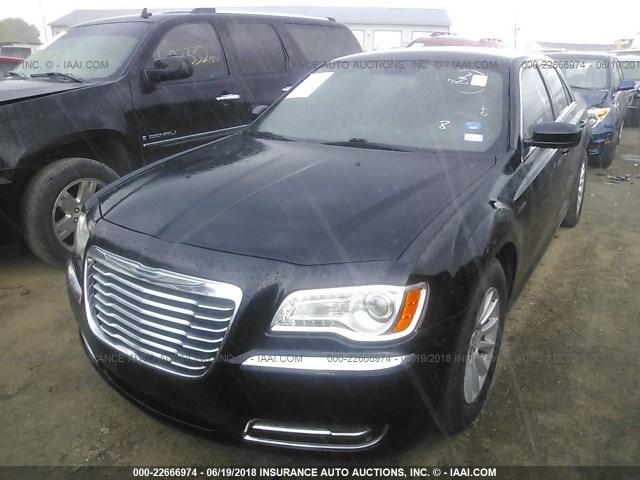 2C3CCAAG0CH273479 - 2012 CHRYSLER 300 BLACK photo 2