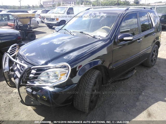 4JGAB75E62A292113 - 2002 MERCEDES-BENZ ML 500 BLACK photo 2