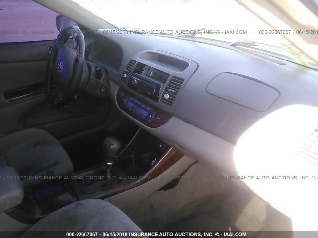 4T1BE32K33U667177 - 2003 TOYOTA CAMRY LE/XLE/SE Boz foto 5