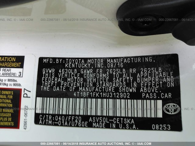 4T1BF1FK1HU312902 - 2017 TOYOTA CAMRY LE/XLE/SE/XSE თეთრი ფოტო 9