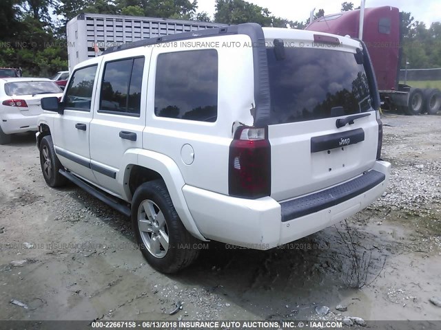 1J8HH48NX6C258089 - 2006 JEEP COMMANDER WHITE photo 3