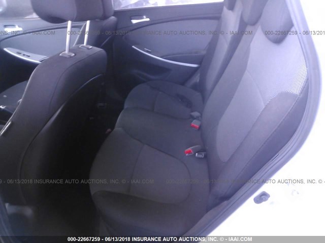 KMHCT5AE7DU079222 - 2013 HYUNDAI ACCENT GLS/GS SILVER photo 8