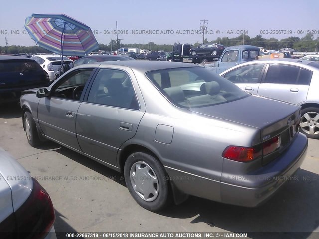 4T1BG22K0YU010204 - 2000 TOYOTA CAMRY CE/LE/XLE 银色 照片 3
