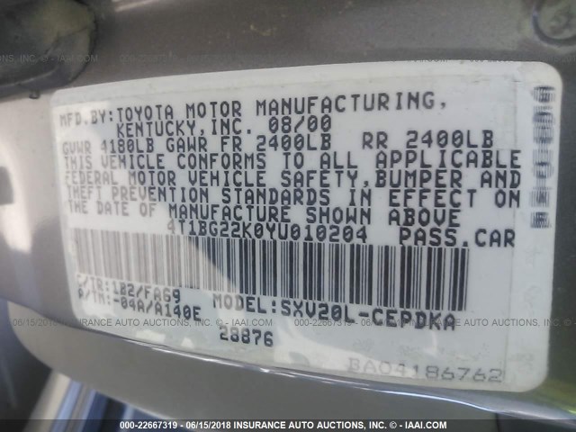 4T1BG22K0YU010204 - 2000 TOYOTA CAMRY CE/LE/XLE 银色 照片 9