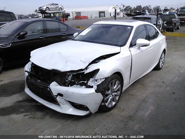 JTHBA1D25G5028329 - 2016 LEXUS IS 200T WHITE photo 2