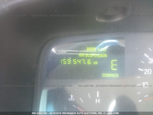 1LNHM81W8XY645687 - 1999 LINCOLN TOWN CAR EXECUTIVE Светло-синий фото 7