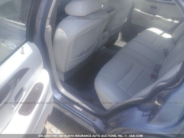 1LNHM81W8XY645687 - 1999 LINCOLN TOWN CAR EXECUTIVE Светло-синий фото 8