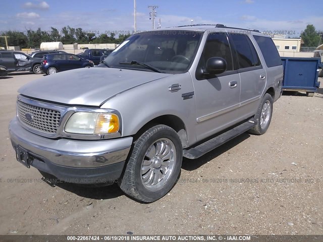 1FMRU15W51LB50972 - 2001 FORD EXPEDITION XLT 银色 照片 2