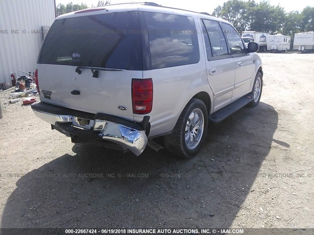 1FMRU15W51LB50972 - 2001 FORD EXPEDITION XLT 银色 照片 4