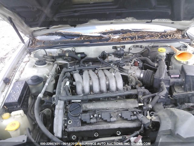 JN1CA21D7VT875835 - 1997 NISSAN MAXIMA GLE/GXE/SE WHITE photo 10