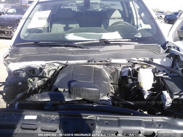 1GB2CUEG8HZ371383 - 2017 CHEVROLET SILVERADO C2500 HEAVY DUTY WHITE photo 10
