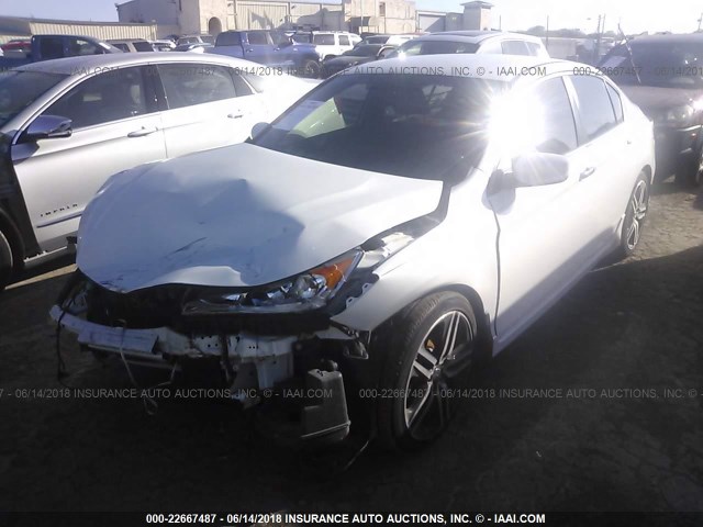 1HGCR2F5XHA160847 - 2017 HONDA ACCORD SPORT 白色 照片 2