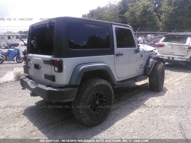 1J4AA2D16BL508887 - 2011 JEEP WRANGLER SPORT ვერცხლისფერი ფოტო 4