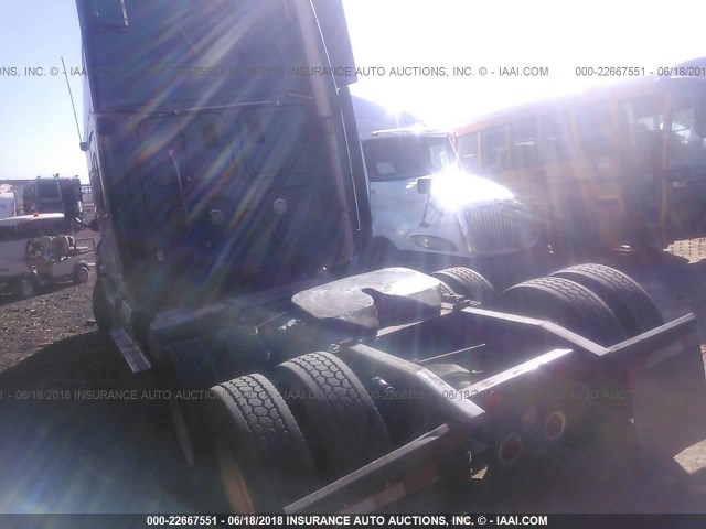 1FUJGLDR9BSAU6150 - 2011 FREIGHTLINER CASCADIA 125  GREEN photo 3