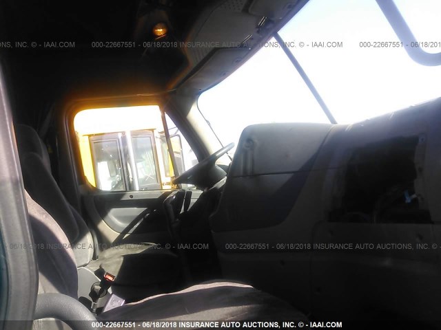 1FUJGLDR9BSAU6150 - 2011 FREIGHTLINER CASCADIA 125  GREEN photo 5