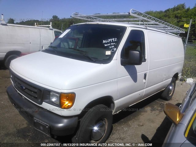 1FTSE34S45HA67992 - 2005 FORD ECONOLINE E350 SUPER DUTY VAN WHITE photo 2