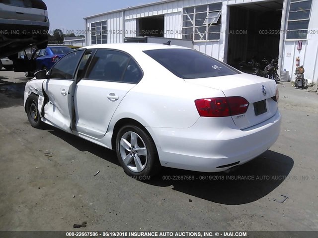 3VWLL7AJ3CM360091 - 2012 VOLKSWAGEN JETTA TDI WHITE photo 3