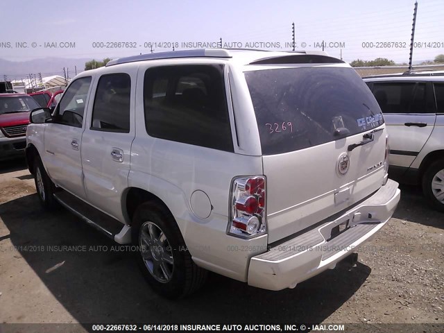 1GYEK63N05R162329 - 2005 CADILLAC ESCALADE LUXURY თეთრი ფოტო 3