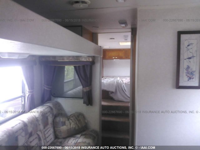 1UJCJ02M9Y5LC0177 - 2000 JAYCO TRAVEL  WHITE photo 5