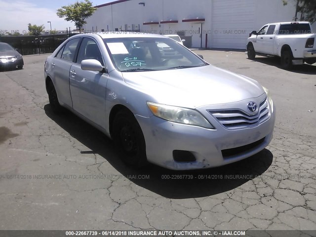 4T4BF3EK7AR022270 - 2010 TOYOTA CAMRY SE/LE/XLE SILVER photo 1