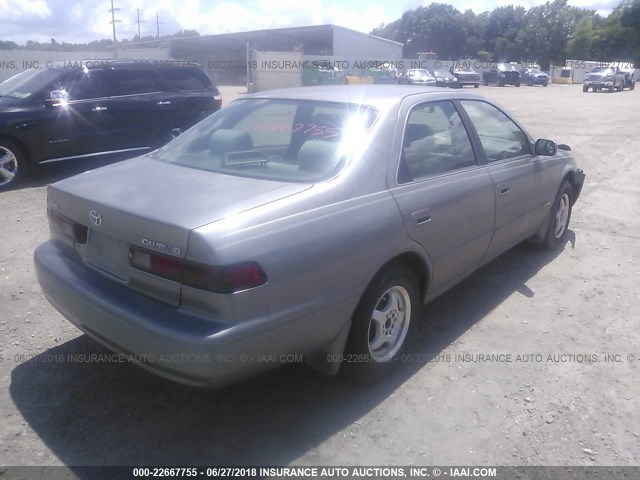 4T1BG22K8XU570342 - 1999 TOYOTA CAMRY CE/LE/XLE SILVER photo 4