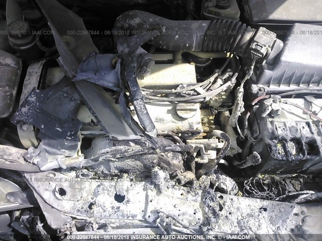 1FAFP38313W207803 - 2003 FORD FOCUS ZTS SILVER photo 10