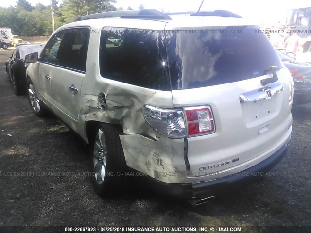 5GZLVWED5AJ127642 - 2010 SATURN OUTLOOK XR თეთრი ფოტო 3