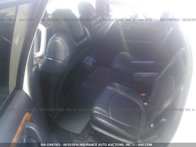 5GZLVWED5AJ127642 - 2010 SATURN OUTLOOK XR თეთრი ფოტო 8