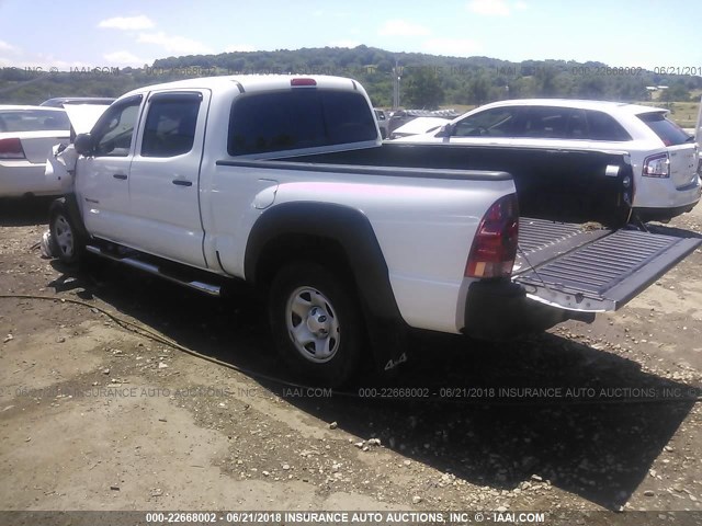 5TFMU4FN3CX004295 - 2012 TOYOTA TACOMA DOUBLE CAB LONG BED WHITE photo 3