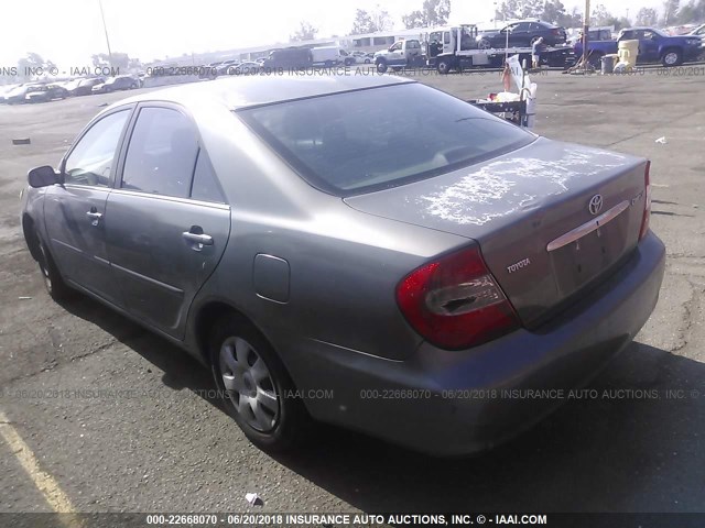 4T1BE32K64U856293 - 2004 TOYOTA CAMRY LE/XLE/SE 灰色 照片 3
