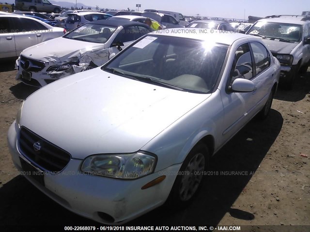 JN1CA31D6YT723183 - 2000 NISSAN MAXIMA GLE/GXE/SE WHITE photo 2