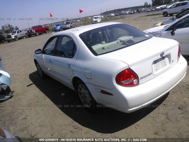 JN1CA31D6YT723183 - 2000 NISSAN MAXIMA GLE/GXE/SE WHITE photo 3