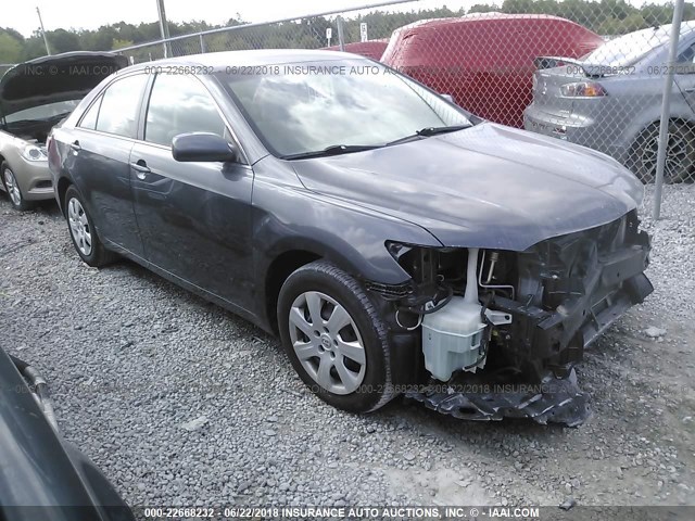 4T1BF3EKXBU679298 - 2011 TOYOTA CAMRY SE/LE/XLE GRAY photo 1