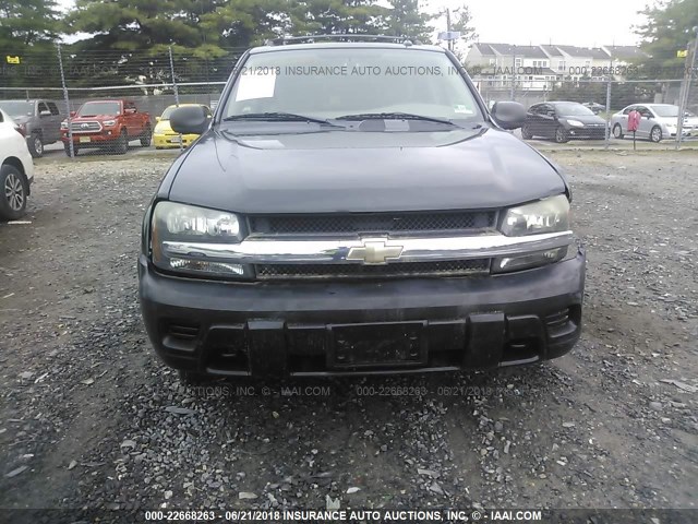 1GNDT13S952378493 - 2005 CHEVROLET TRAILBLAZER LS/LT BLACK photo 6