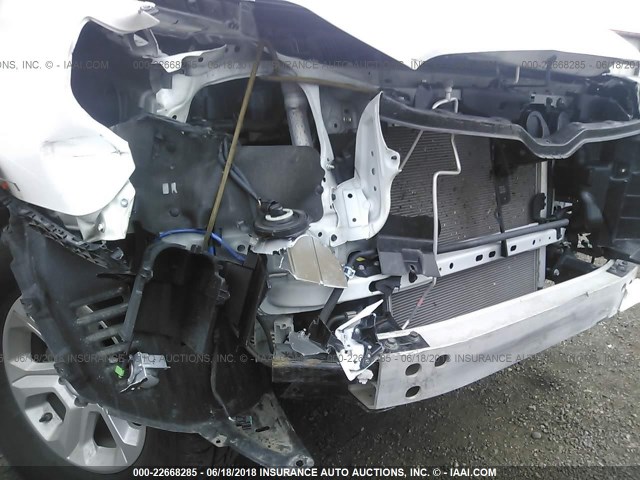 JTEBU5JR6G5286808 - 2016 TOYOTA 4RUNNER SR5 PREM/LTDL/TRAIL/TRD WHITE photo 6
