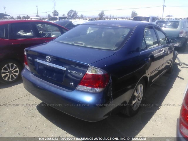 4T1BF30K95U086236 - 2005 TOYOTA CAMRY LE/XLE/SE 蓝色 照片 4