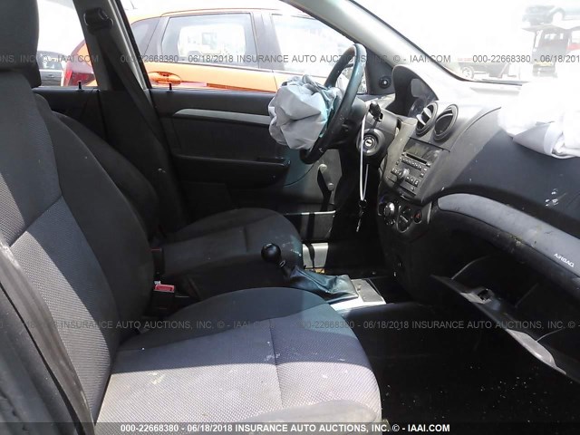 KL1TD5DE2AB103616 - 2010 CHEVROLET AVEO LS/LT 银色 照片 5