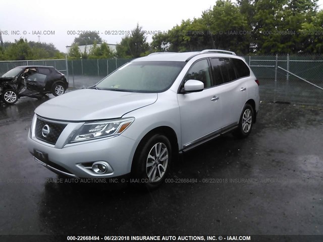 5N1AR2MM9EC725729 - 2014 NISSAN PATHFINDER S/SV/SL/PLATINUM SILVER photo 2