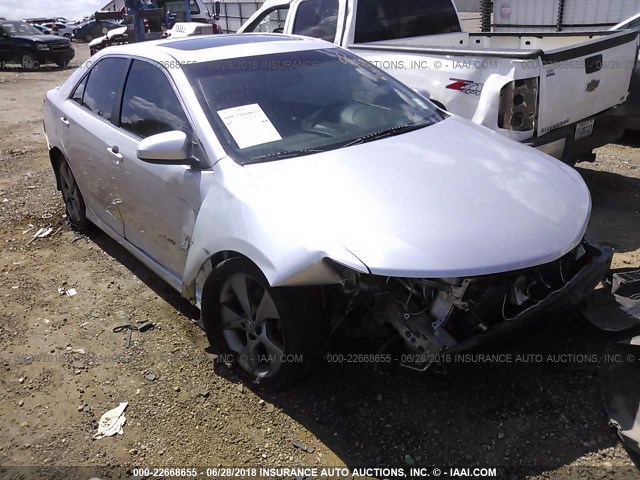 4T1BK1FK8DU530180 - 2013 TOYOTA CAMRY SE/XLE SILVER photo 1