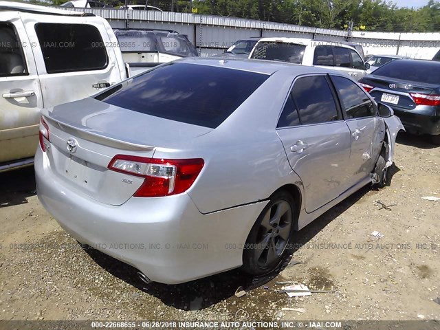 4T1BK1FK8DU530180 - 2013 TOYOTA CAMRY SE/XLE SILVER photo 4