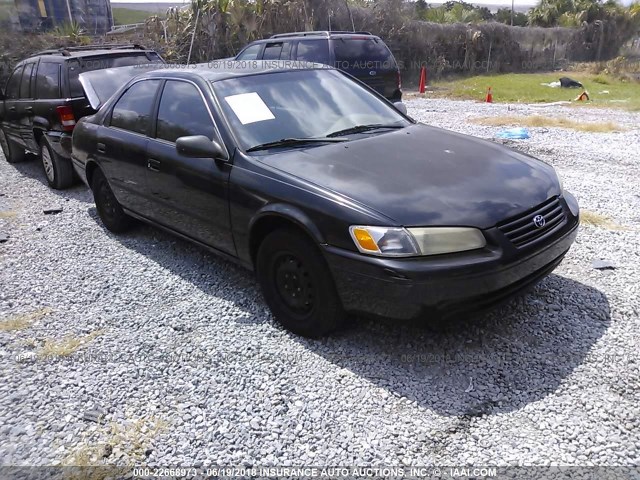4T1BG22K5WU237207 - 1998 TOYOTA CAMRY CE/LE/XLE BLACK photo 1