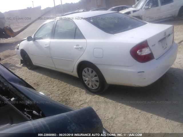 4T1BE32KX2U061311 - 2002 TOYOTA CAMRY LE/XLE/SE 白色 照片 3