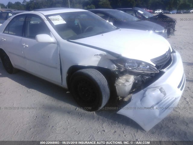 4T1BE32KX2U061311 - 2002 TOYOTA CAMRY LE/XLE/SE 白色 照片 6