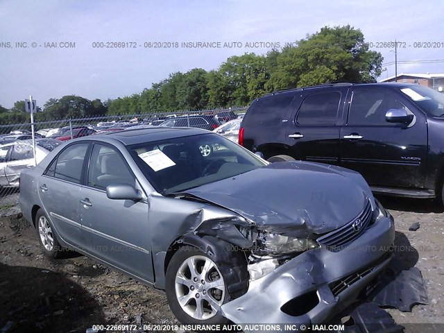 4T1BE32KX6U707081 - 2006 TOYOTA CAMRY LE/XLE/SE ნაცრისფერი ფოტო 1