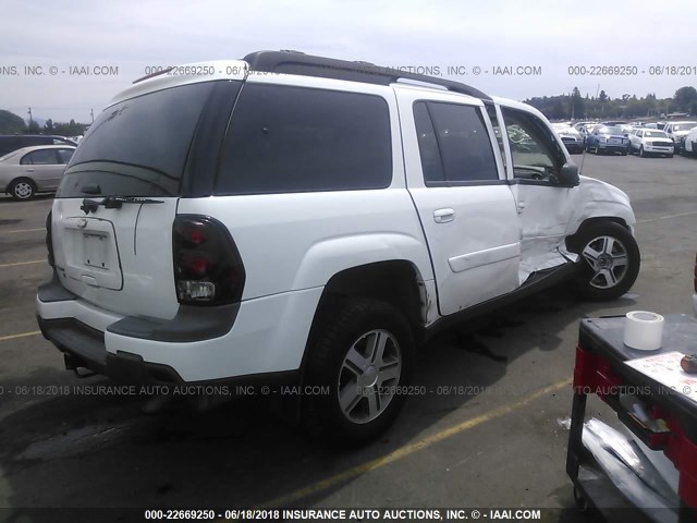 1GNET16S256199379 - 2005 CHEVROLET TRAILBLAZER EXT LS/EXT LT WHITE photo 4