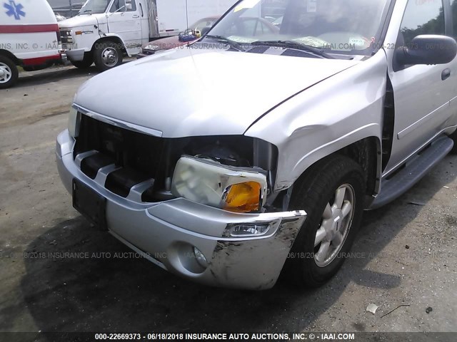 1GKDT13S772221528 - 2007 GMC ENVOY SILVER photo 6