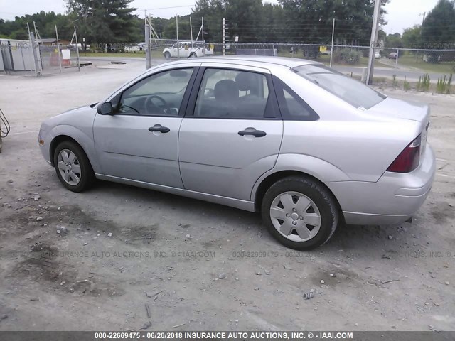 1FAFP34N27W363264 - 2007 FORD FOCUS ZX4/S/SE/SES SILVER photo 3