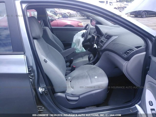 KMHCT4AE6FU886196 - 2015 HYUNDAI ACCENT GLS GRAY photo 5