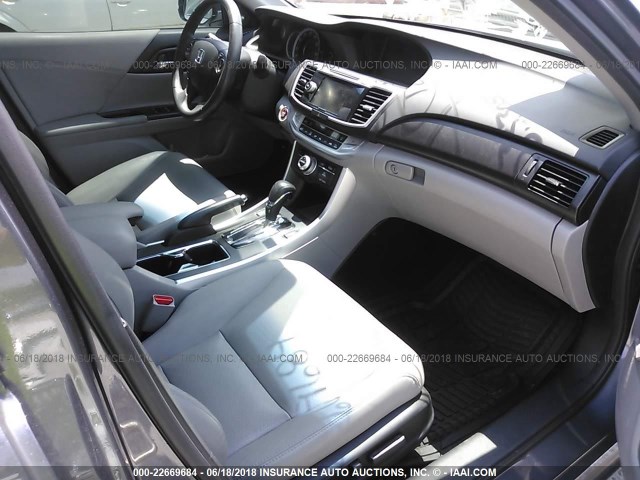 1HGCR3F86DA045625 - 2013 HONDA ACCORD GRAY photo 5